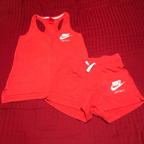 Nike Other - *NIKE TANK & SHORT SET* XS 🧡